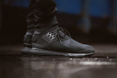 y 3 qasa sneakers.